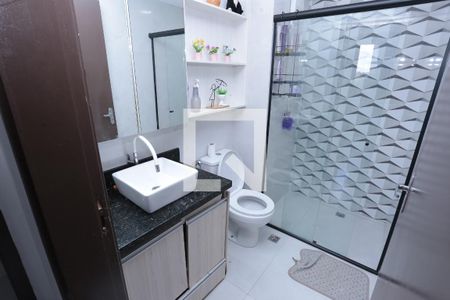 Apartamento à venda com 64m², 2 quartos e 1 vagaBanheiro Social