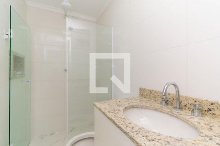 Banheiro de apartamento para alugar com 1 quarto, 34m² em Jardim Vila Formosa, São Paulo
