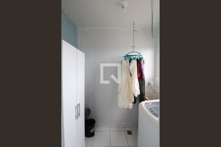 Apartamento à venda com 60m², 3 quartos e 1 vaga Apartamento à venda com 60m², 3 quartos e 1 vagaLavanderia