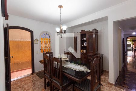 Casa à venda com 272m², 3 quartos e 2 vagasCopa