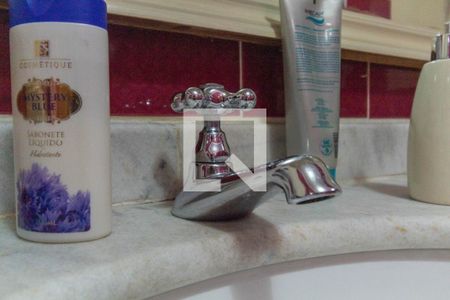 Casa à venda com 272m², 3 quartos e 2 vagasBanheiro - torneira