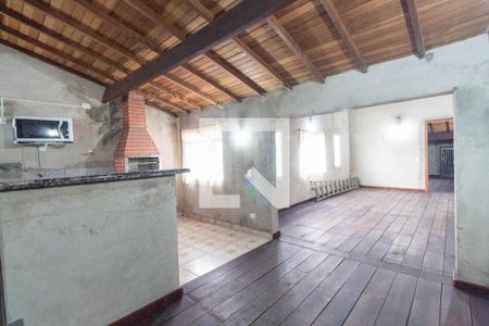 Casa à venda com 272m², 3 quartos e 2 vagasÁrea comum