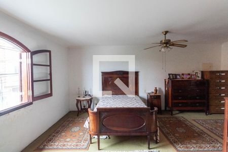 Casa à venda com 272m², 3 quartos e 2 vagasQuarto Suíte