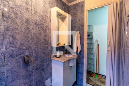 Casa à venda com 272m², 3 quartos e 2 vagasBanheiro 2