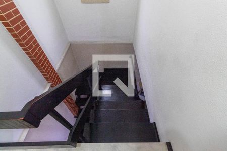 Casa à venda com 272m², 3 quartos e 2 vagasEscada