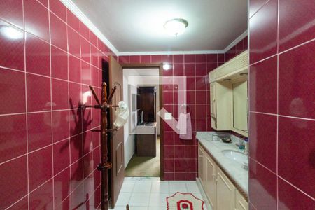 Casa à venda com 272m², 3 quartos e 2 vagasBanheiro da Suíte