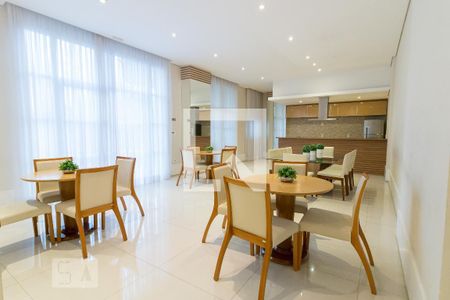 Apartamento à venda com 68m², 2 quartos e 1 vaga Apartamento à venda com 68m², 2 quartos e 1 vagaArea Comum - Salão de Festas