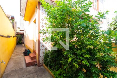 Casa para alugar com 90m², 2 quartos e 2 vagas Casa para alugar com 90m², 2 quartos e 2 vagasEntrada