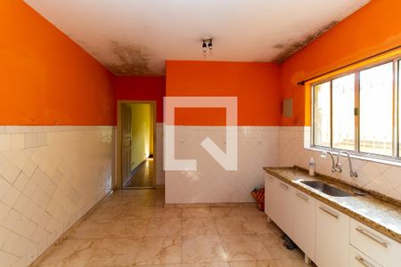 Casa para alugar com 90m², 2 quartos e 2 vagas Casa para alugar com 90m², 2 quartos e 2 vagasCozinha