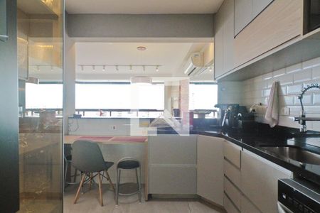 Apartamento à venda com 120m², 4 quartos e 3 vagas Apartamento à venda com 120m², 4 quartos e 3 vagasCozinha