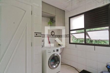 Apartamento à venda com 120m², 4 quartos e 3 vagas Apartamento à venda com 120m², 4 quartos e 3 vagasÁrea de Serviço
