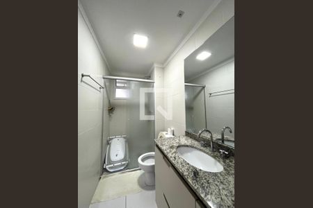 Apartamento à venda com 68m², 3 quartos e 1 vaga Apartamento à venda com 68m², 3 quartos e 1 vagaBanheiro Corredor