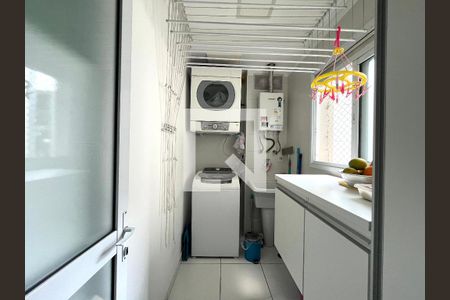 Apartamento à venda com 68m², 3 quartos e 1 vaga Apartamento à venda com 68m², 3 quartos e 1 vagaÁrea de Serviço