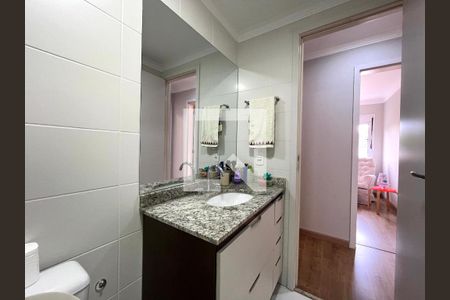Apartamento à venda com 68m², 3 quartos e 1 vaga Apartamento à venda com 68m², 3 quartos e 1 vagaBanheiro Corredor