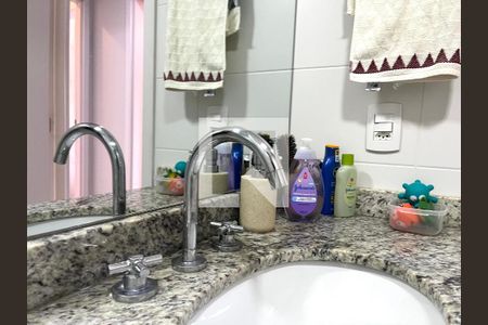 Apartamento à venda com 68m², 3 quartos e 1 vaga Apartamento à venda com 68m², 3 quartos e 1 vagaBanheiro Corredor