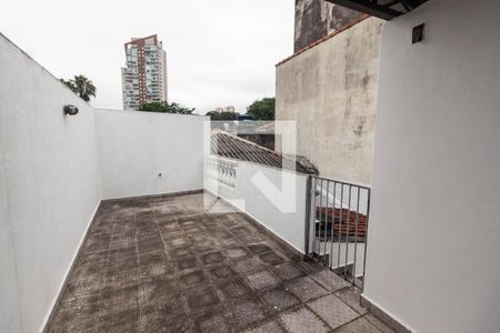 Quintal 2 de casa para alugar com 3 quartos, 160m² em Carandiru, São Paulo