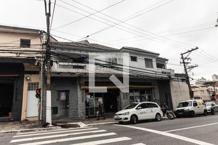 Fachada de casa para alugar com 3 quartos, 160m² em Carandiru, São Paulo