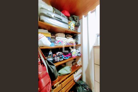 Casa de condomínio à venda com 272m², 3 quartos e 4 vagasQuarto 