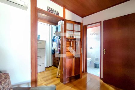 Casa de condomínio à venda com 272m², 3 quartos e 4 vagasQuarto 