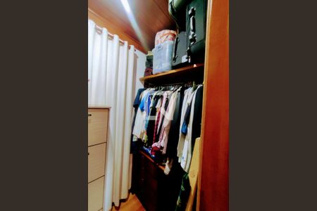 Casa de condomínio à venda com 272m², 3 quartos e 4 vagasQuarto 