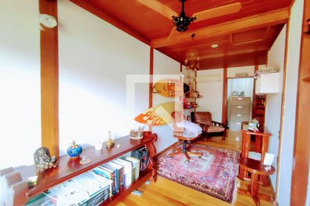 Casa de condomínio à venda com 272m², 3 quartos e 4 vagasQuarto 