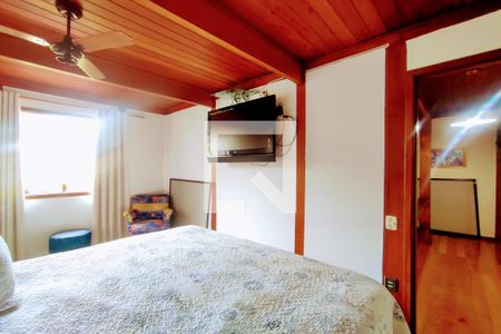 Casa de condomínio à venda com 272m², 3 quartos e 4 vagasQuarto 