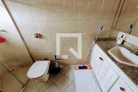 Casa de condomínio à venda com 272m², 3 quartos e 4 vagasBanheiro