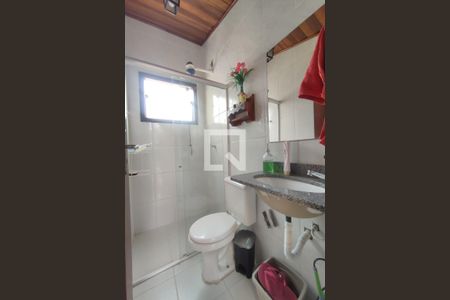 Casa de condomínio à venda com 272m², 3 quartos e 4 vagasBanheiro 