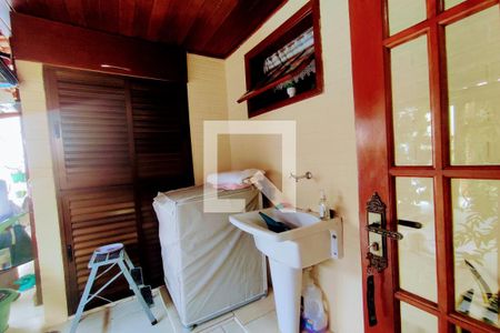 Casa de condomínio à venda com 272m², 3 quartos e 4 vagasCozinha 