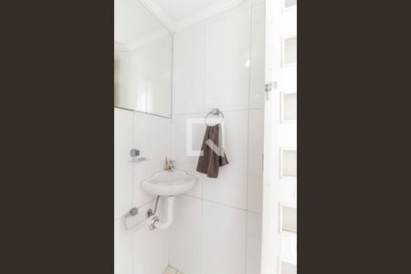 Apartamento para alugar com 70m², 2 quartos e sem vagaBanheiro de serviço