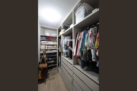 Apartamento à venda com 160m², 4 quartos e 4 vagasCloset da Suite 1