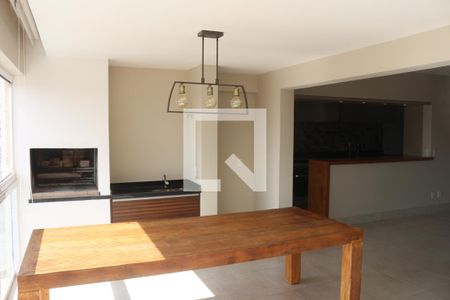 Apartamento à venda com 124m², 3 quartos e 2 vagasVaranda