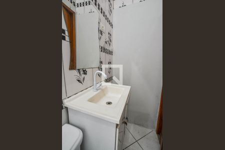 Casa à venda com 70m², 3 quartos e 1 vaga Casa à venda com 70m², 3 quartos e 1 vagaBanheiro