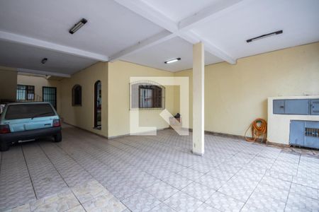 Casa à venda com 150m², 3 quartos e 5 vagas Casa à venda com 150m², 3 quartos e 5 vagasGaragem