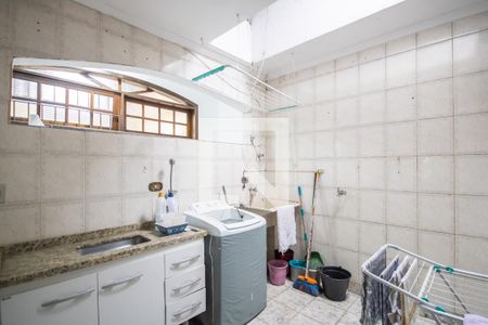 Casa à venda com 150m², 3 quartos e 5 vagas Casa à venda com 150m², 3 quartos e 5 vagasÁrea de Serviço