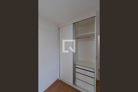 Apartamento para alugar com 63m², 2 quartos e 1 vaga Apartamento para alugar com 63m², 2 quartos e 1 vagaQuarto 01 - Armário