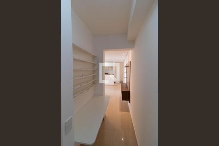 Apartamento para alugar com 63m², 2 quartos e 1 vaga Apartamento para alugar com 63m², 2 quartos e 1 vagaCorredor