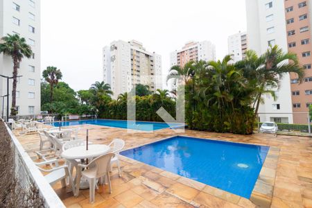 Apartamento para alugar com 63m², 2 quartos e 1 vaga Apartamento para alugar com 63m², 2 quartos e 1 vagaÁrea comum - Piscina