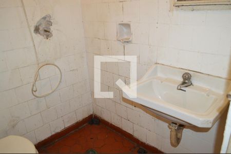 Casa à venda com 121m², 3 quartos e 1 vagaBanheiro 2