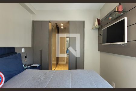 Apartamento à venda com 71m², 2 quartos e 2 vagas Apartamento à venda com 71m², 2 quartos e 2 vagasSuíte