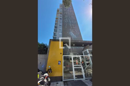 Apartamento à venda com 71m², 2 quartos e 2 vagas Apartamento à venda com 71m², 2 quartos e 2 vagasFachada