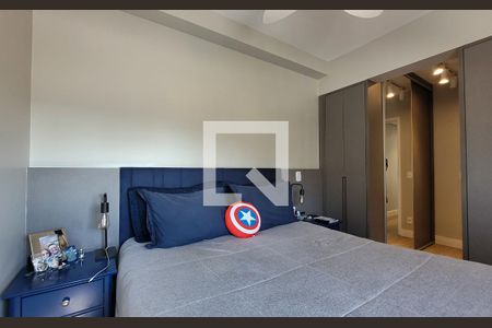 Apartamento à venda com 71m², 2 quartos e 2 vagas Apartamento à venda com 71m², 2 quartos e 2 vagasSuíte