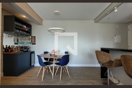 Sala de apartamento à venda com 2 quartos, 71m² em Vila Assunção, Santo André