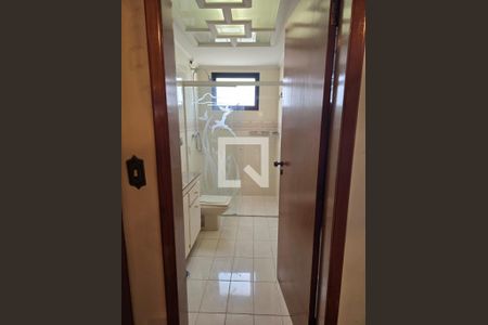 Apartamento à venda com 185m², 4 quartos e 2 vagasBanheiro