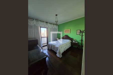 Apartamento à venda com 185m², 4 quartos e 2 vagasQuarto