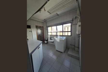 Apartamento à venda com 185m², 4 quartos e 2 vagasLavanderia