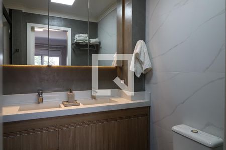 Apartamento à venda com 134m², 3 quartos e 3 vagasBanheiro da Suíte