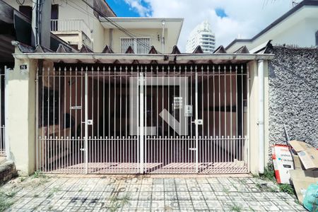 Casa para alugar com 30m², 1 quarto e sem vaga Casa para alugar com 30m², 1 quarto e sem vagaFachada