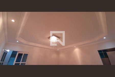 Sala de casa à venda com 3 quartos, 140m² em Jaguaribe, Osasco