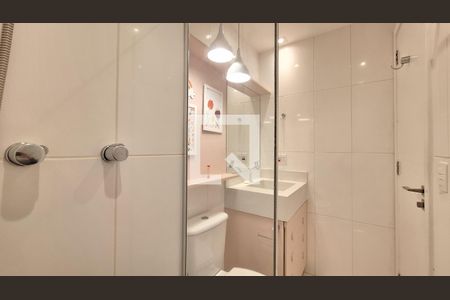 Apartamento à venda com 57m², 2 quartos e 1 vagaBanheiro Social